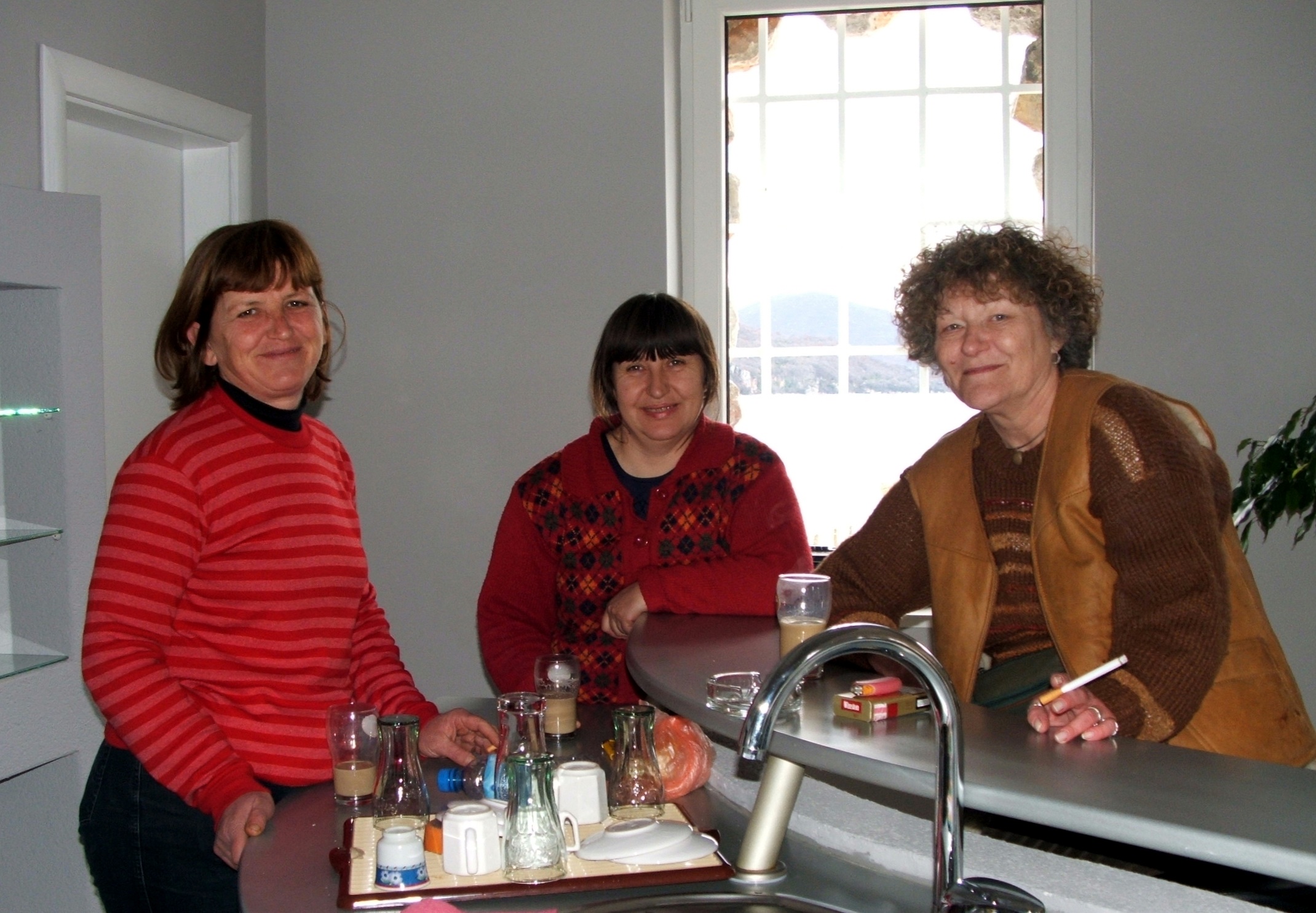 Nova prijateljstva: Olja sa prodavacicama muzejskig suvenira