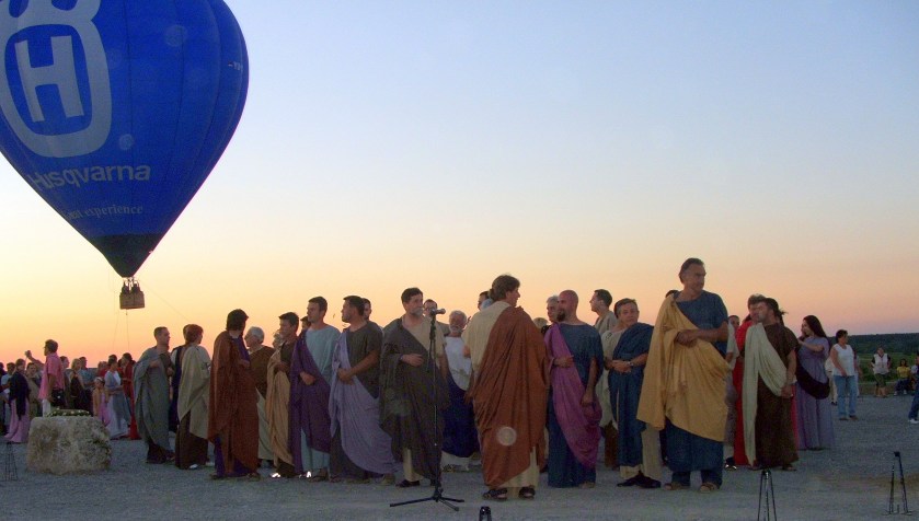 Okupljanje zvanicnika