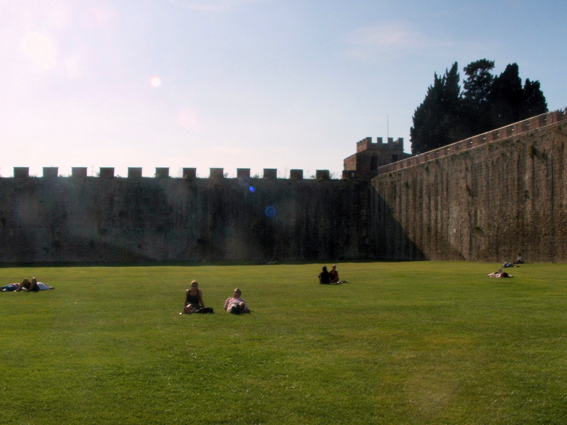 Piza: Campo dei Miracoli 8 Sept 2007