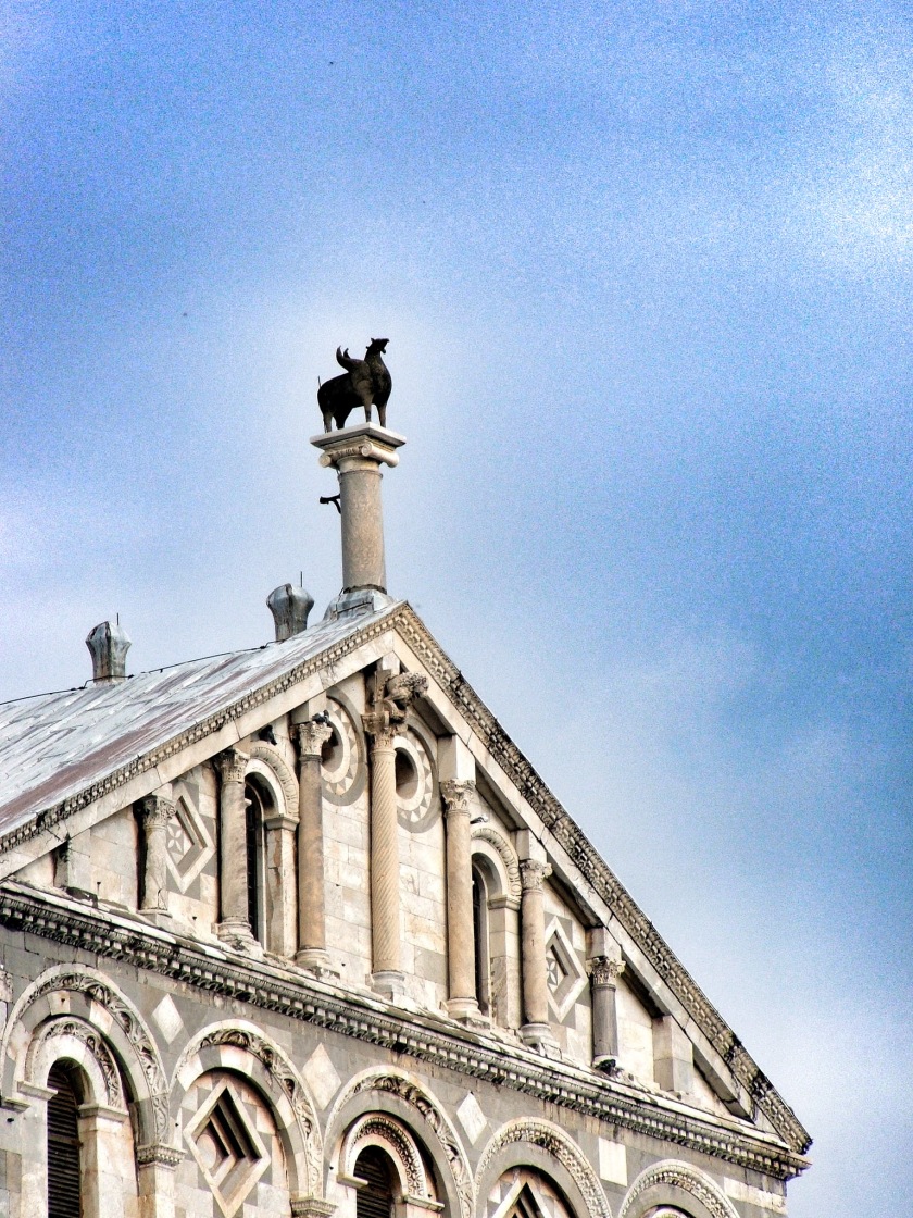 Piza: Duomo: Replika bronzanog grifona, fatimidski rad (XI), 17 Sept 2007
