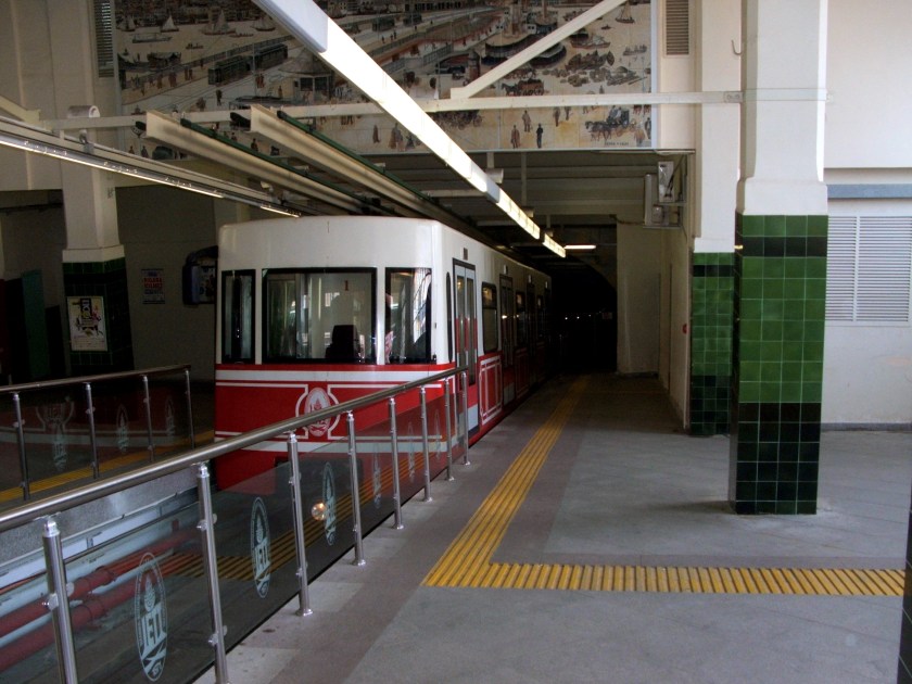 Carigrad 2Apr2010: "Tunel"