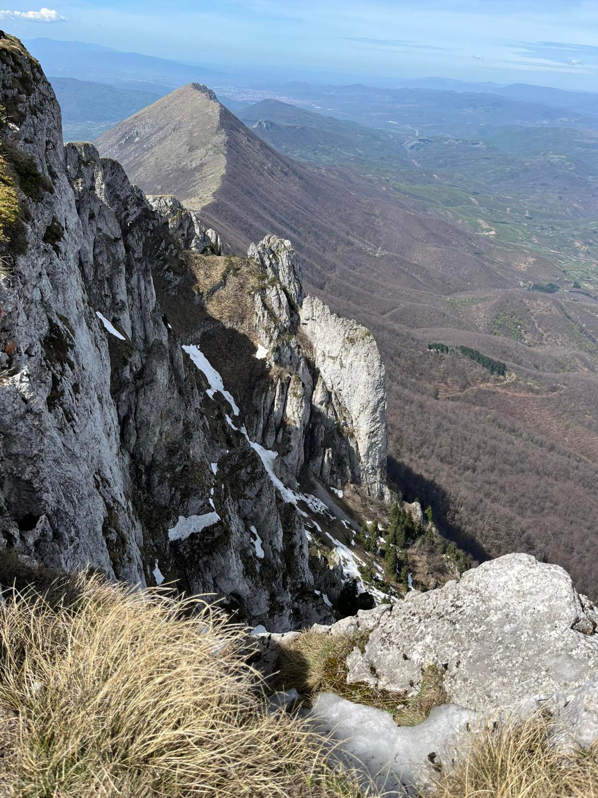 Jesi li poneo&nbsp;sekiru?